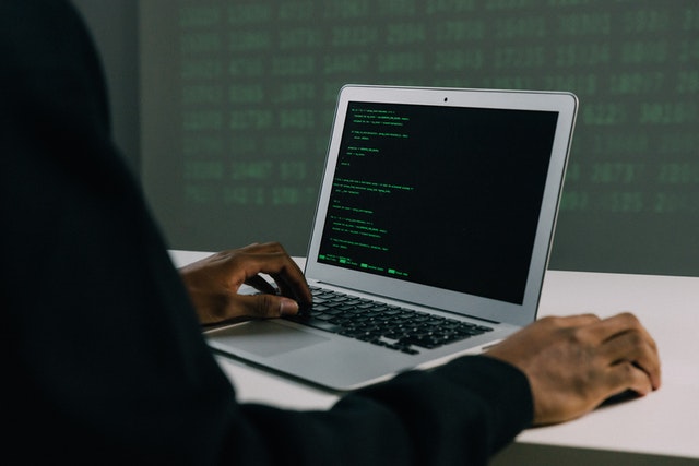 reconversion gestion de crise cybersécurité